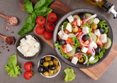 Mediterranean Diet With Extra Olive Oil May Lower Breast Cancer Risk
