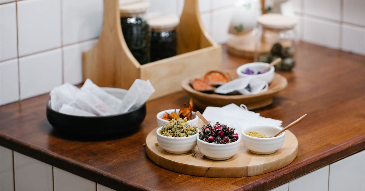 Best Antiviral Herbs: What the Research Actually Supports